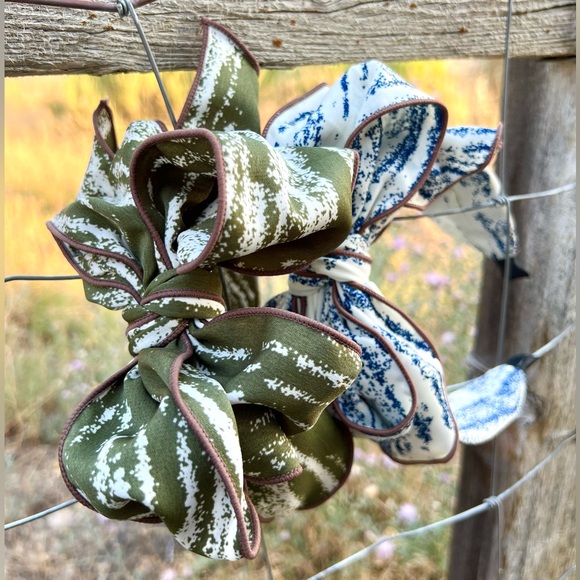 New! “Sammy” Big Bow Statement Headband - Picture 1 of 2